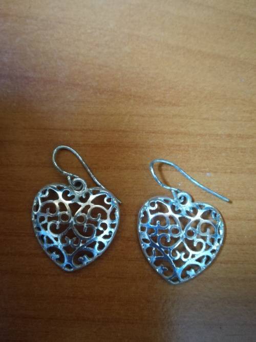 Dainty Heart Earrings